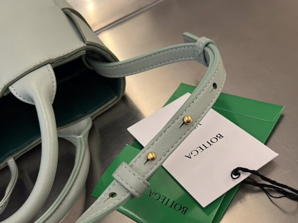 BOTTEGA VENETA BV Candy Arco Tote Bag
