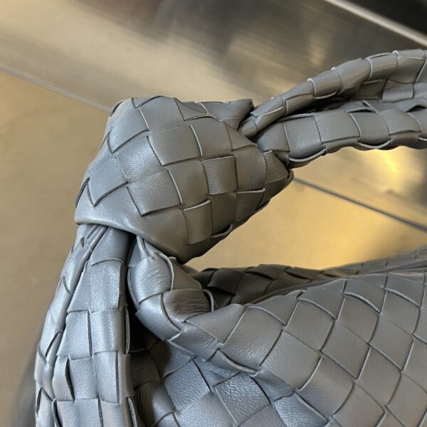 Bottega Veneta Classic Jodie