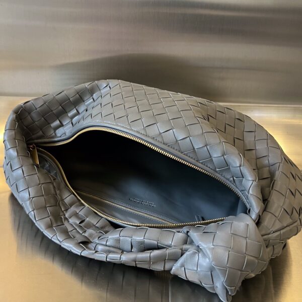Bottega Veneta Classic Jodie