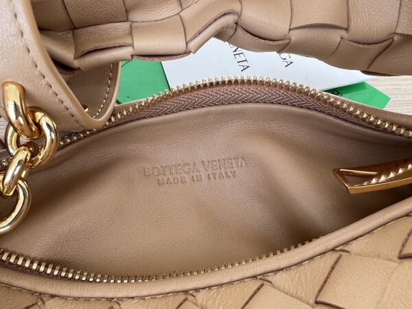 BOTTEGA VENETA BV Mini Jodie