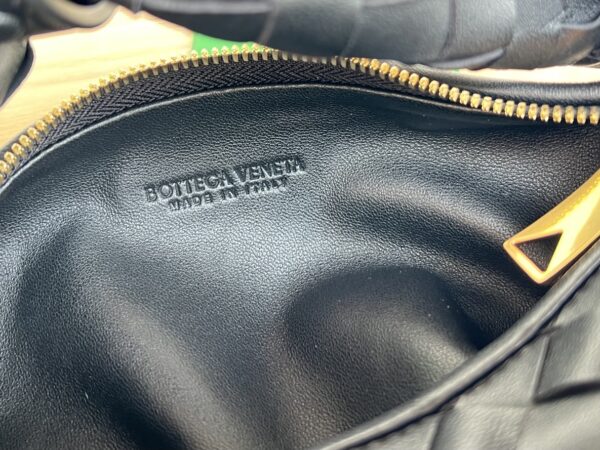 BOTTEGA VENETA BV Mini Jodie