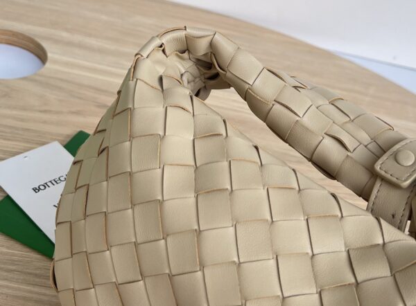 BOTTEGA VENETA BV Mini Jodie