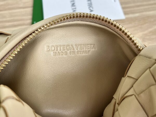 BOTTEGA VENETA BV Mini Jodie