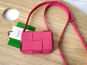 BOTTEGA VENETA BV Candy Cassette