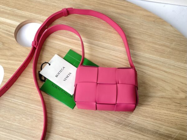BOTTEGA VENETA BV Candy Cassette