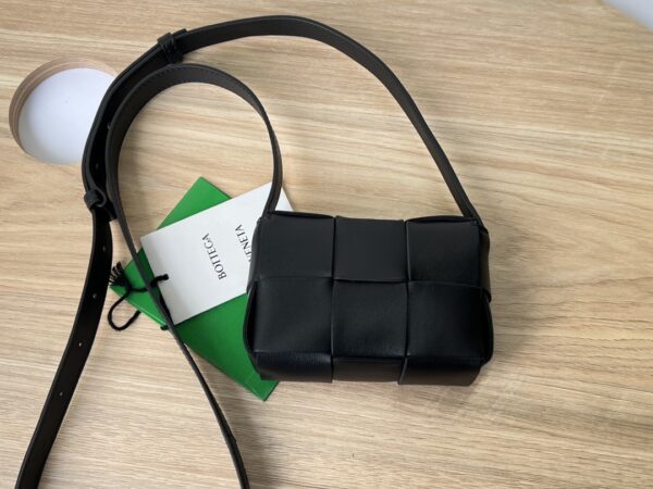 BOTTEGA VENETA BV Candy Cassette