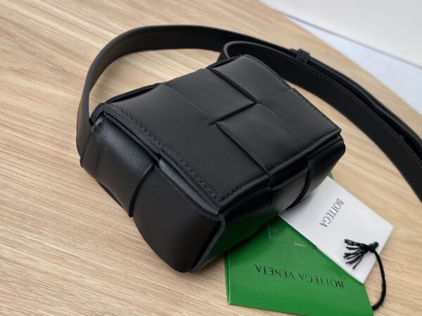 BOTTEGA VENETA BV Candy Cassette