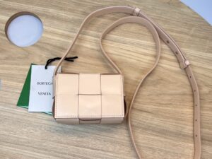 BOTTEGA VENETA BV Candy Cassette