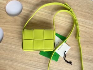BOTTEGA VENETA BV Candy Cassette