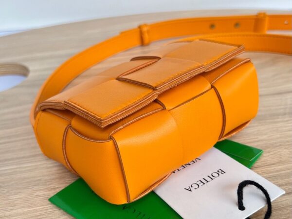 BOTTEGA VENETA BV Candy Cassette