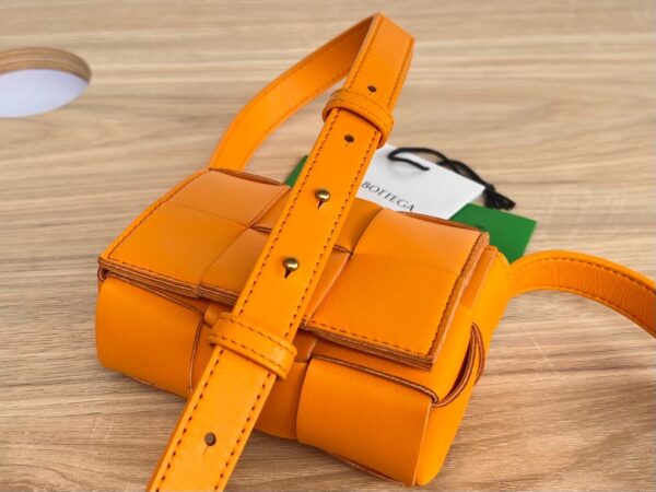 BOTTEGA VENETA BV Candy Cassette