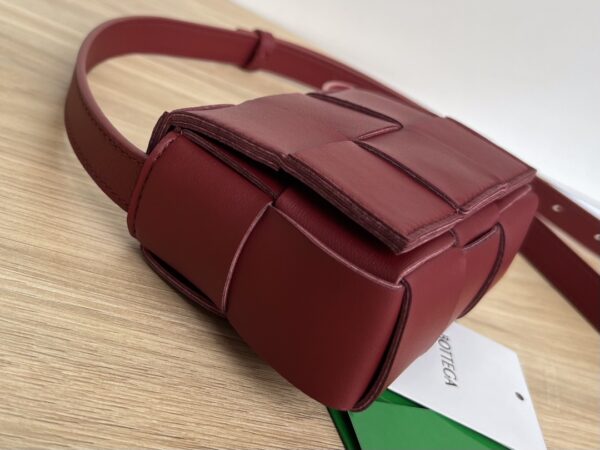 BOTTEGA VENETA BV Candy Cassette