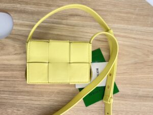 BOTTEGA VENETA BV Candy Cassette
