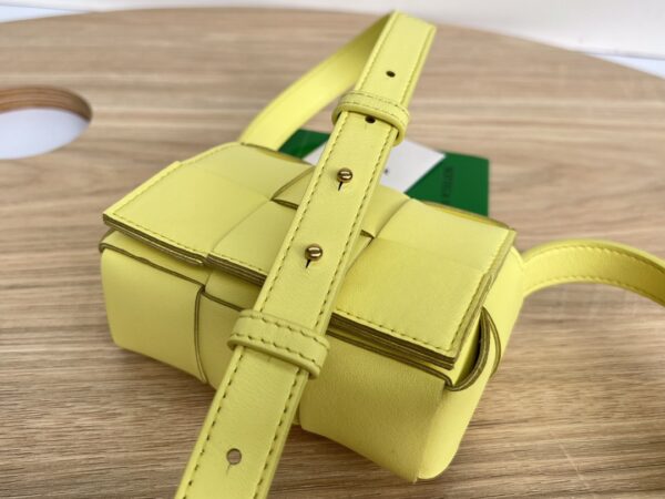 BOTTEGA VENETA BV Candy Cassette