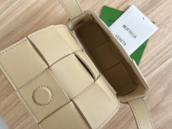 BOTTEGA VENETA BV Candy Cassette