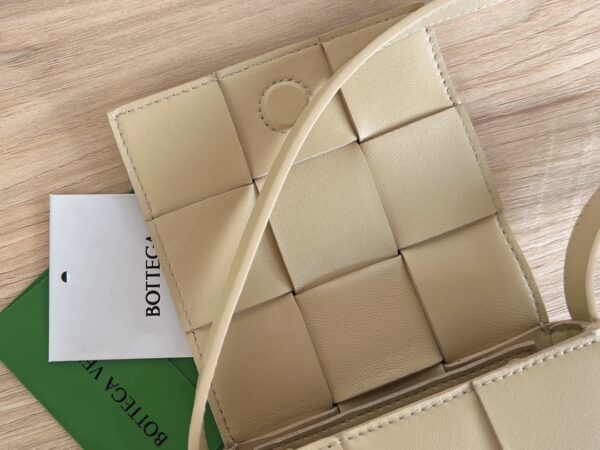 BOTTEGA VENETA BV Candy Cassette