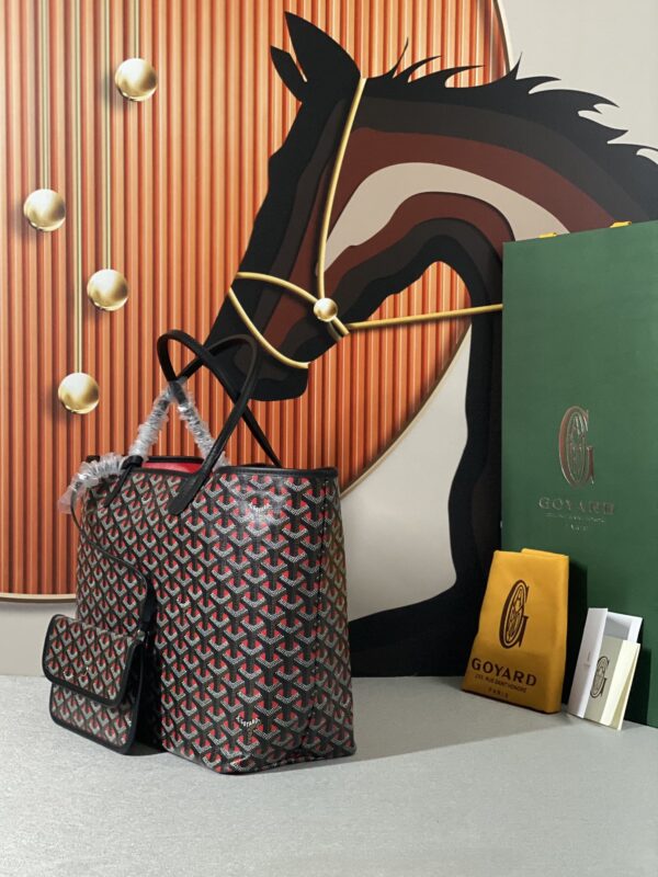 Goyard Saint Louis GM Medium Tote Bag