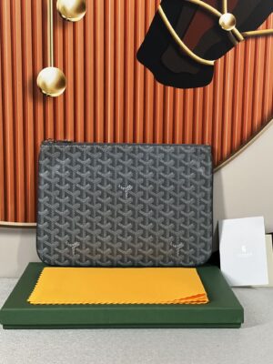 Goyard Sénat MM Pouch