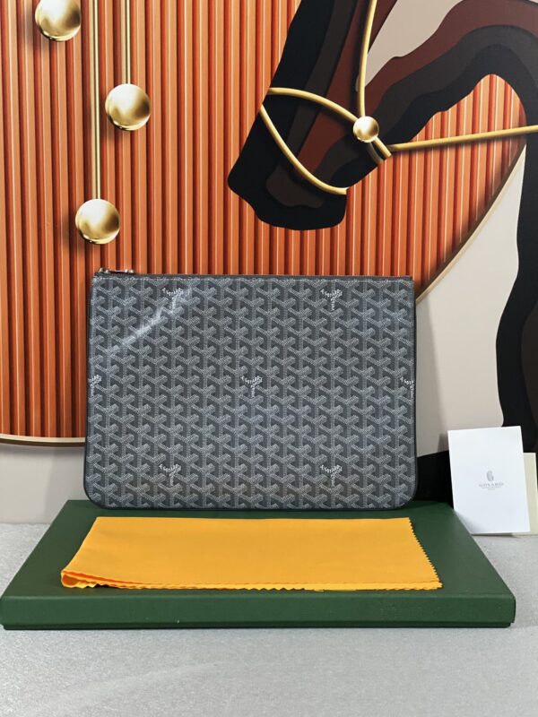 Goyard Sénat MGM Pouch
