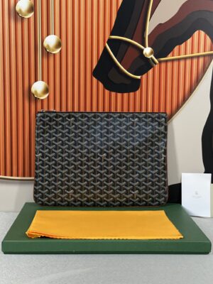 Goyard Sénat MGM Pouch