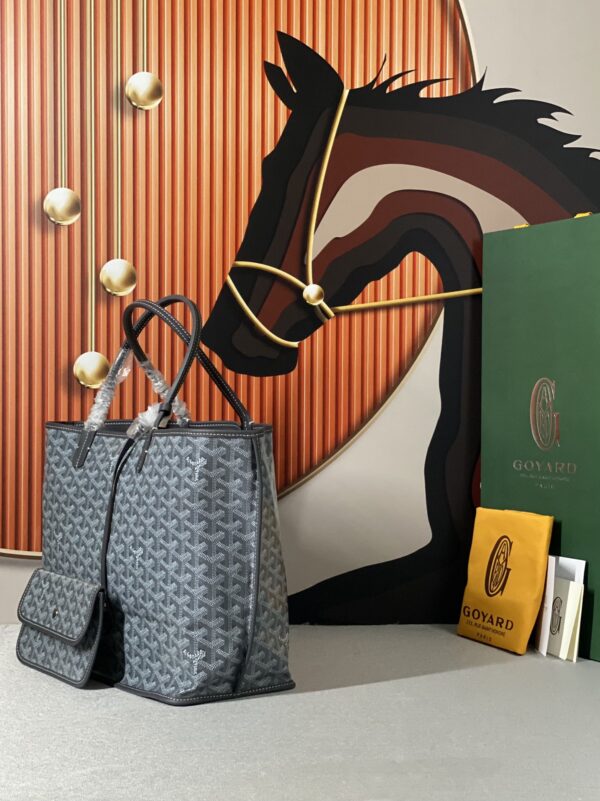 Goyard Anjou PM Bag