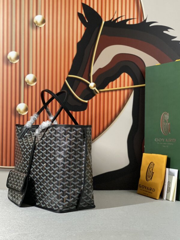 Goyard Anjou PM Bag