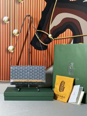 Goyard Monte-Carlo PM Clutch