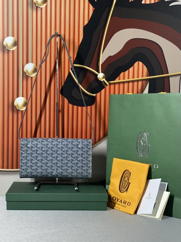 Goyard Monte-Carlo PM Clutch