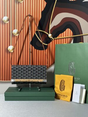 Goyard Monte-Carlo PM Clutch