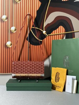 Goyard Monte-Carlo PM Clutch