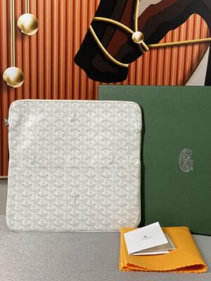 Goyard Sainte-Marie MM Clutch