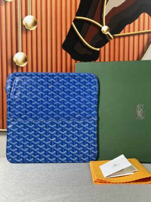 Goyard Sainte-Marie MM Clutch