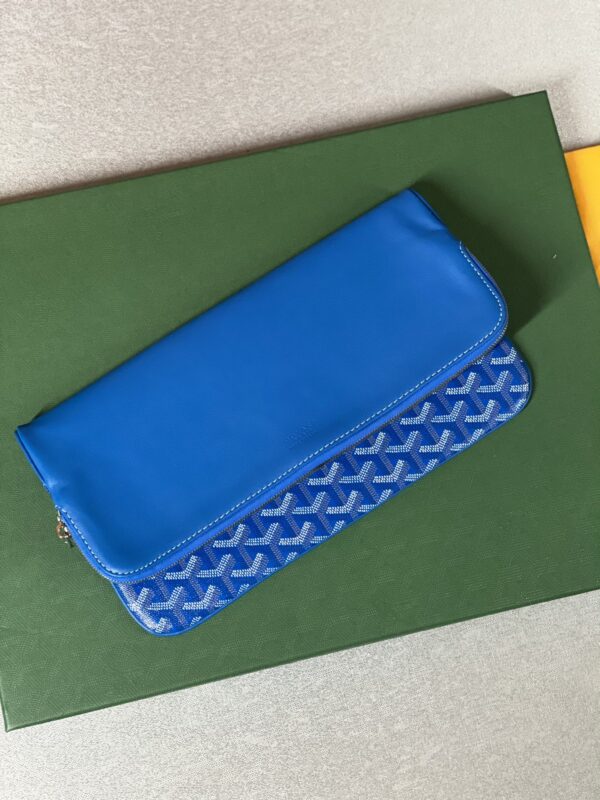 Goyard Sainte-Marie MM Clutch