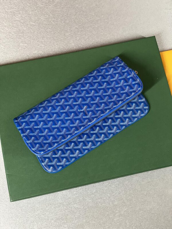Goyard Sainte-Marie MM Clutch