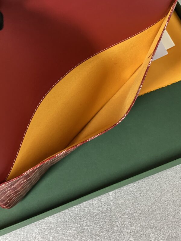 Goyard Sainte-Marie MM Clutch