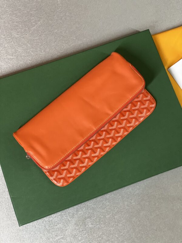 Goyard Sainte-Marie MM Clutch
