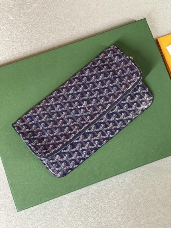 Goyard Sainte-Marie MM Clutch