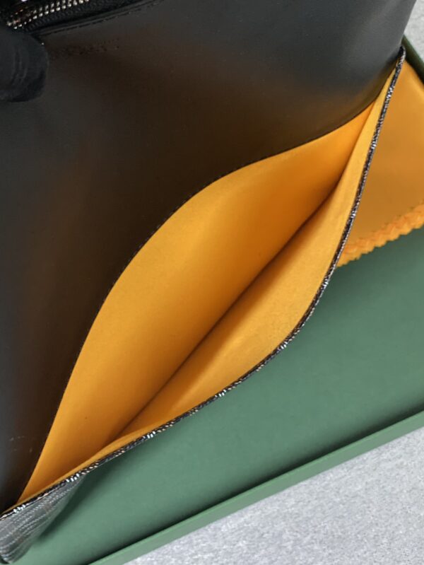 Goyard Sainte-Marie MM Clutch
