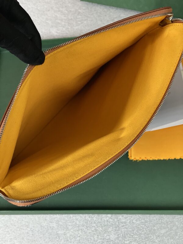 Goyard Sainte-Marie MM Clutch