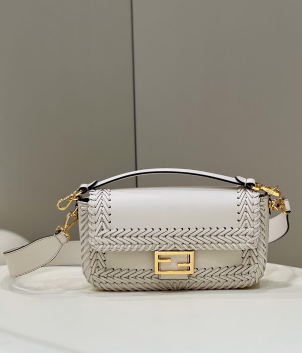 FENDI BAGUETTE