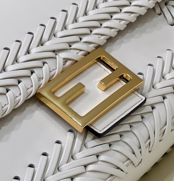 FENDI BAGUETTE