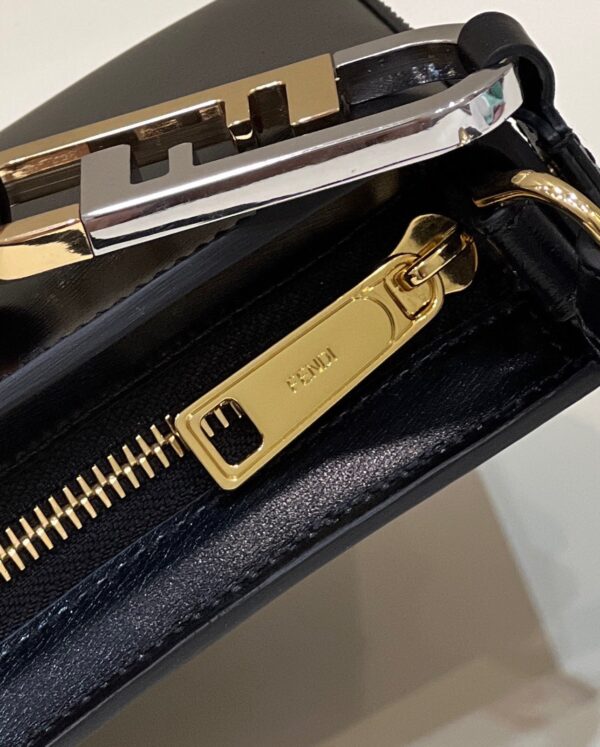 FENDI O’LOCK