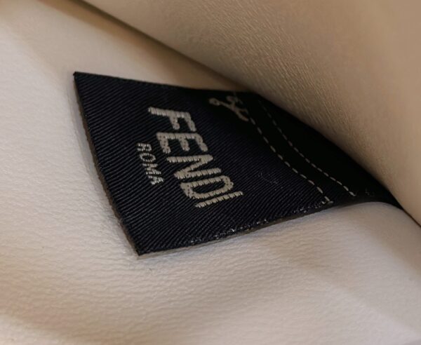 Fendi Peekaboo ISeeU Medium