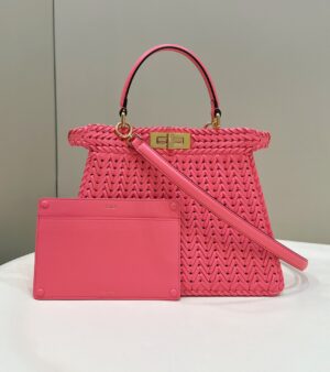 Fendi Peekaboo ISeeU Medium