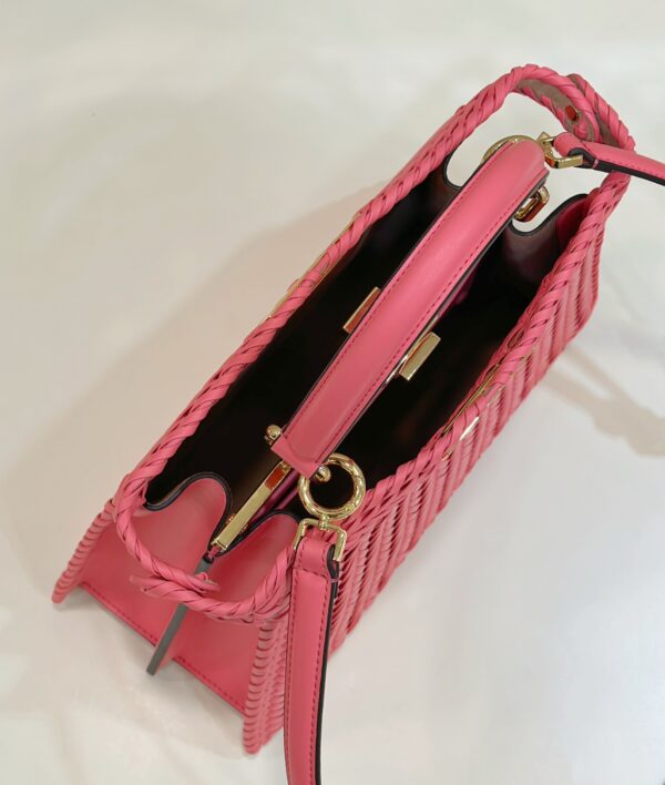 Fendi Peekaboo ISeeU Medium