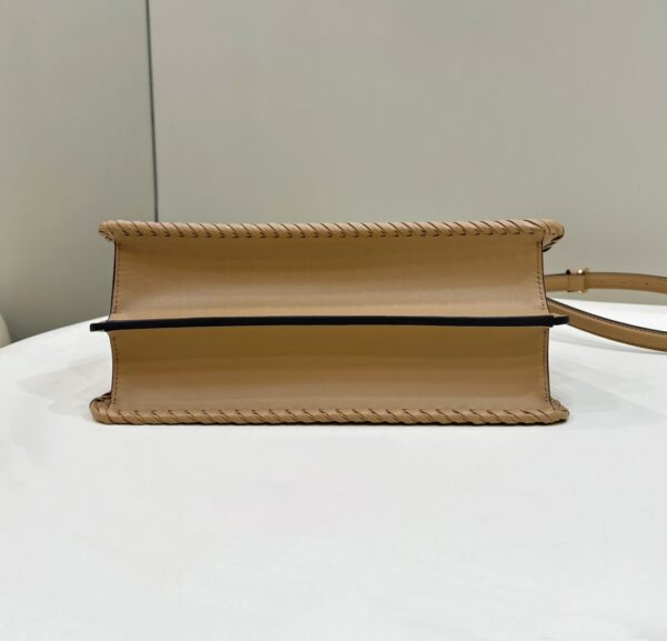 Fendi Peekaboo ISeeU Medium
