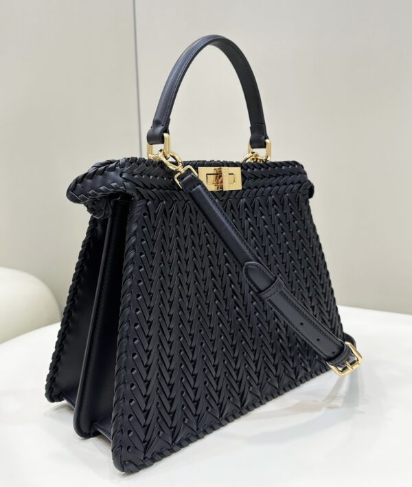 Fendi Peekaboo ISeeU Medium