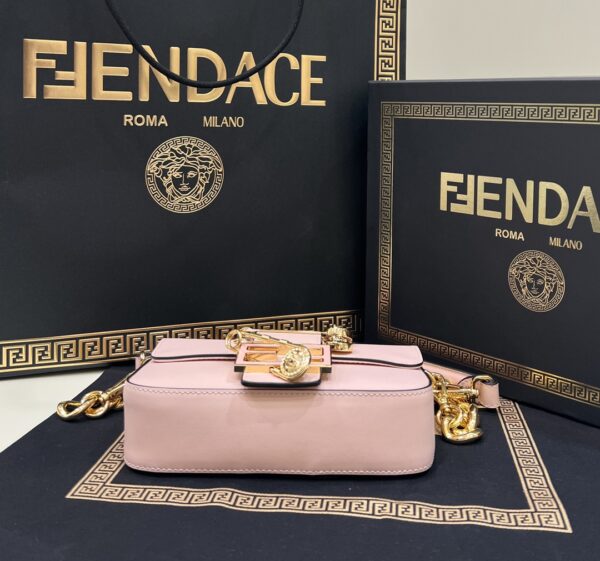 Fendi & Versace Bagutte