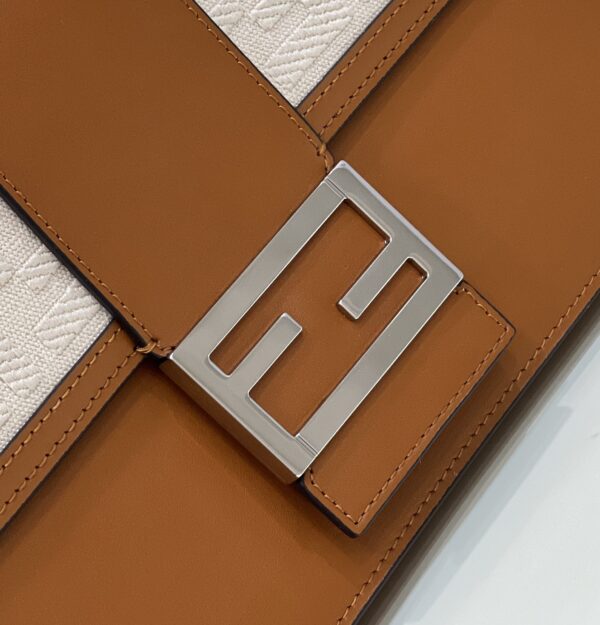 Fendi Baguette