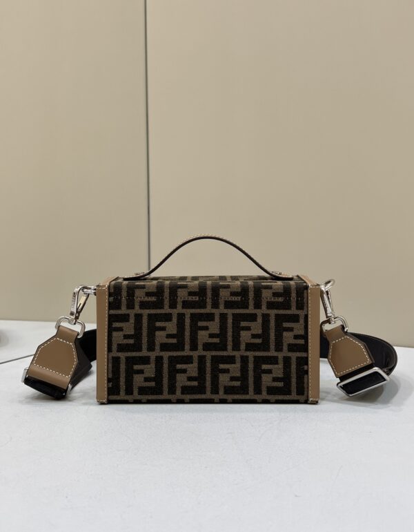 FENDI Baguette BAG